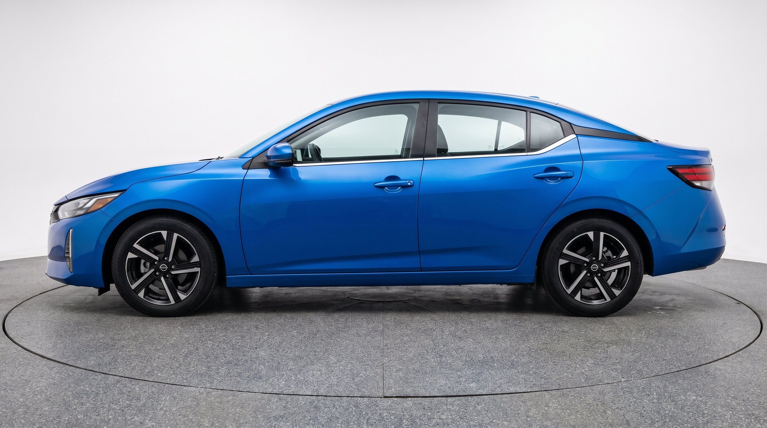 Thumbnail: 2025 Nissan Sentra - 5