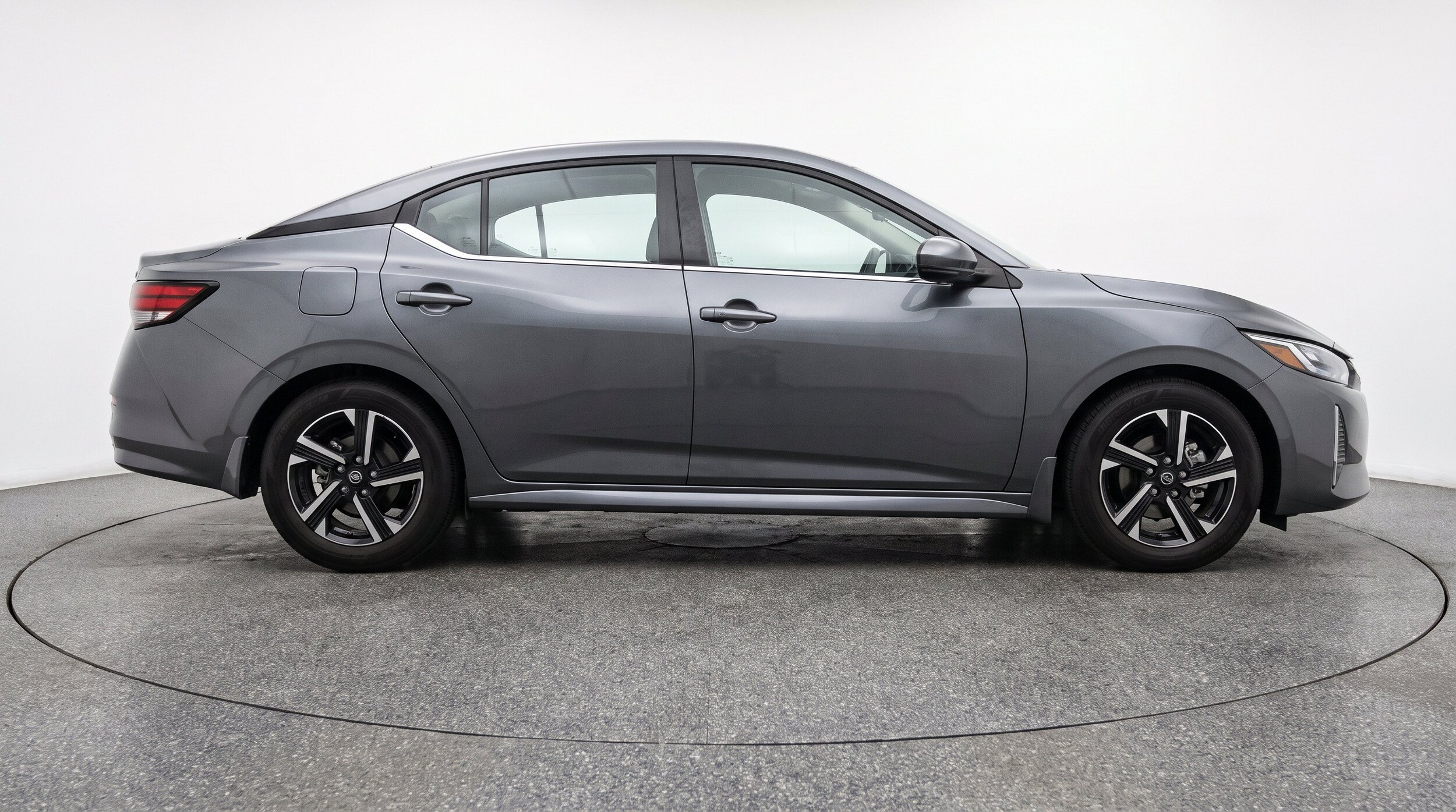 Thumbnail: 2025 Nissan Sentra - 10