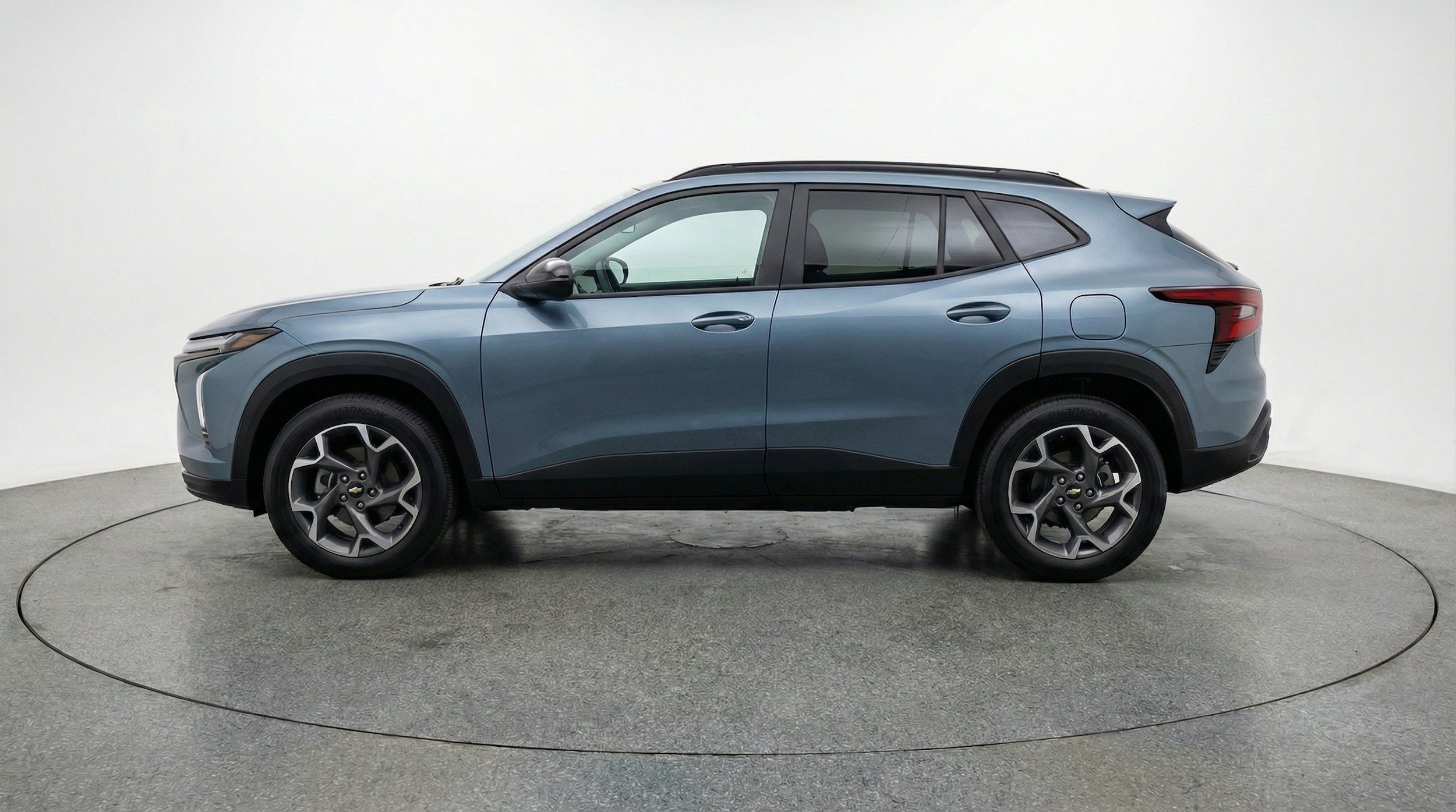 Thumbnail: 2025 Chevrolet Trax - 5