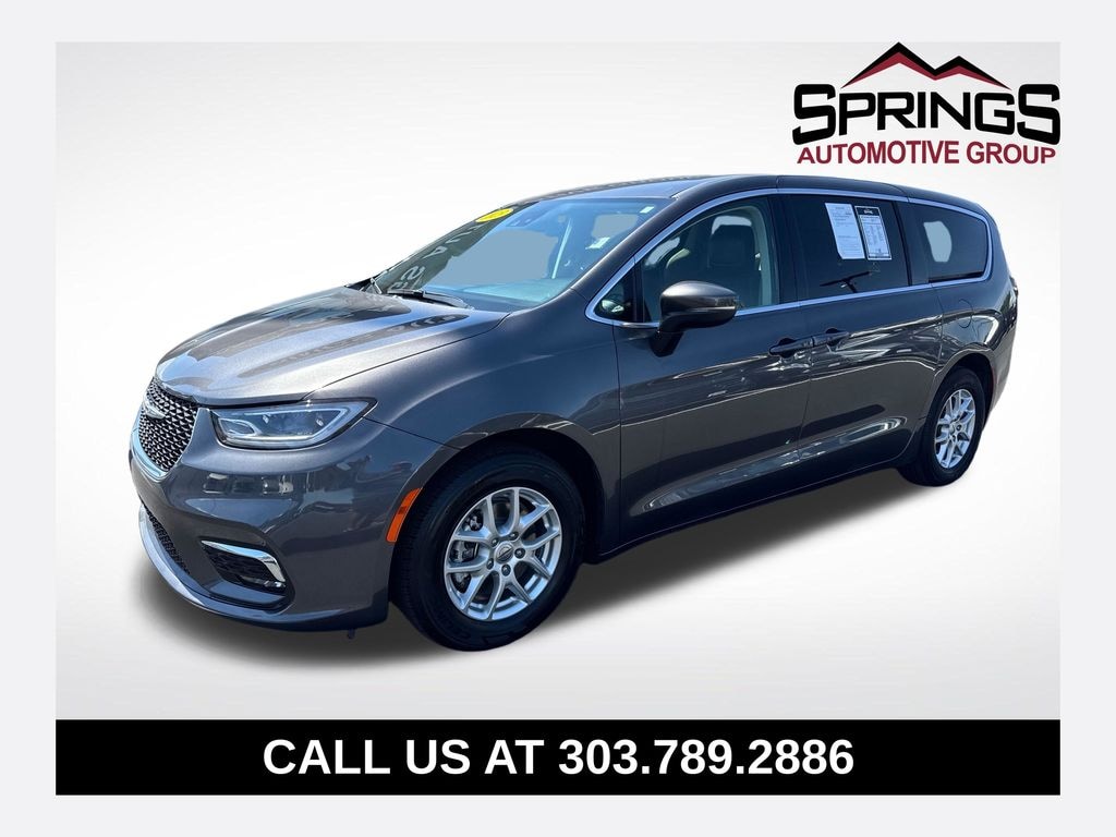 Used 2023 Chrysler Pacifica Touring L Van Passenger Van