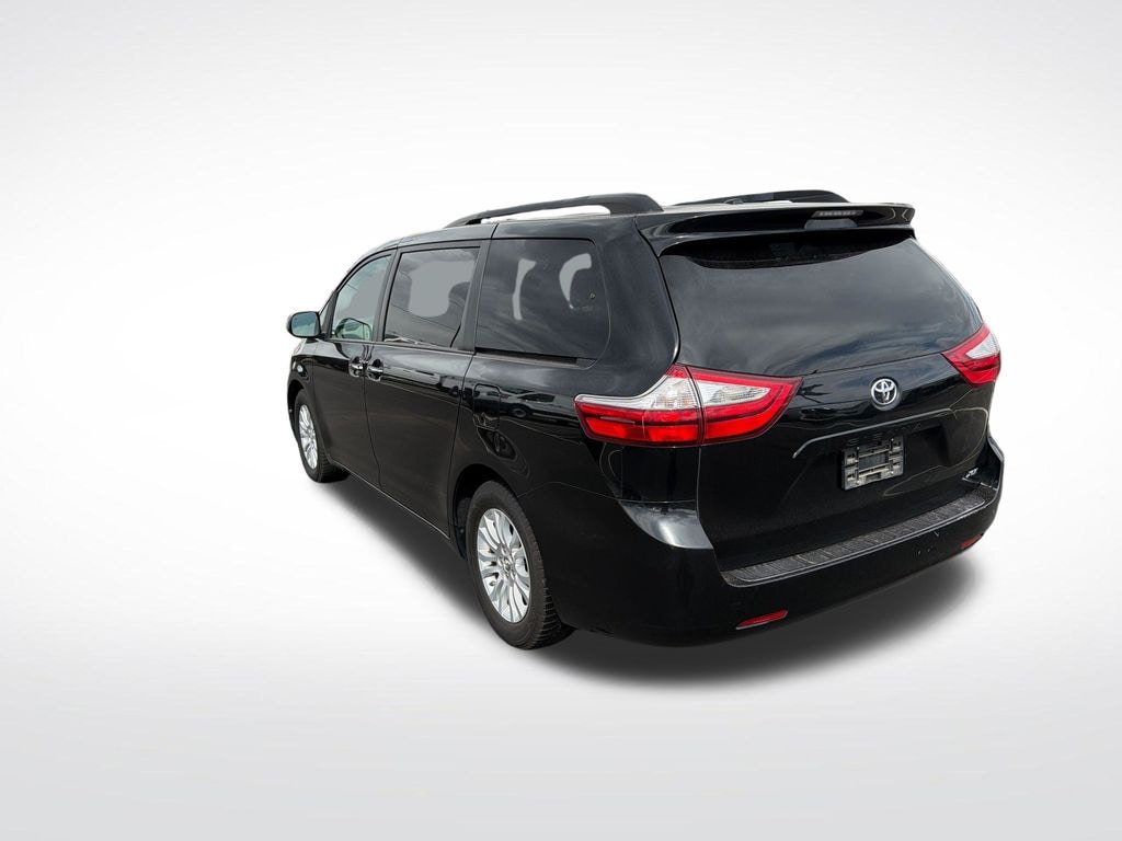 Used 2017 Toyota Sienna