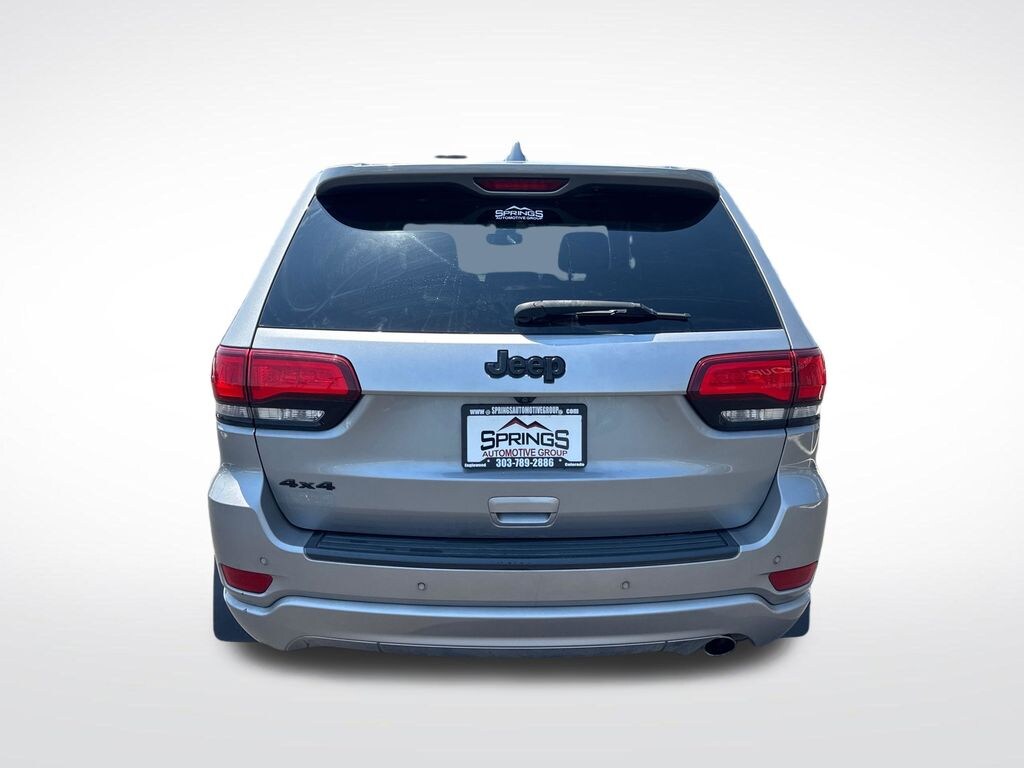 Used 2019 Jeep Grand Cherokee Laredo SUV