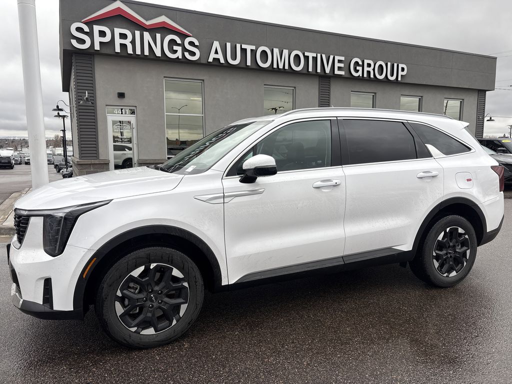 2025 Kia Sorento S's photo