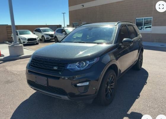 2019 Land Rover Discovery Sport SE photo 2