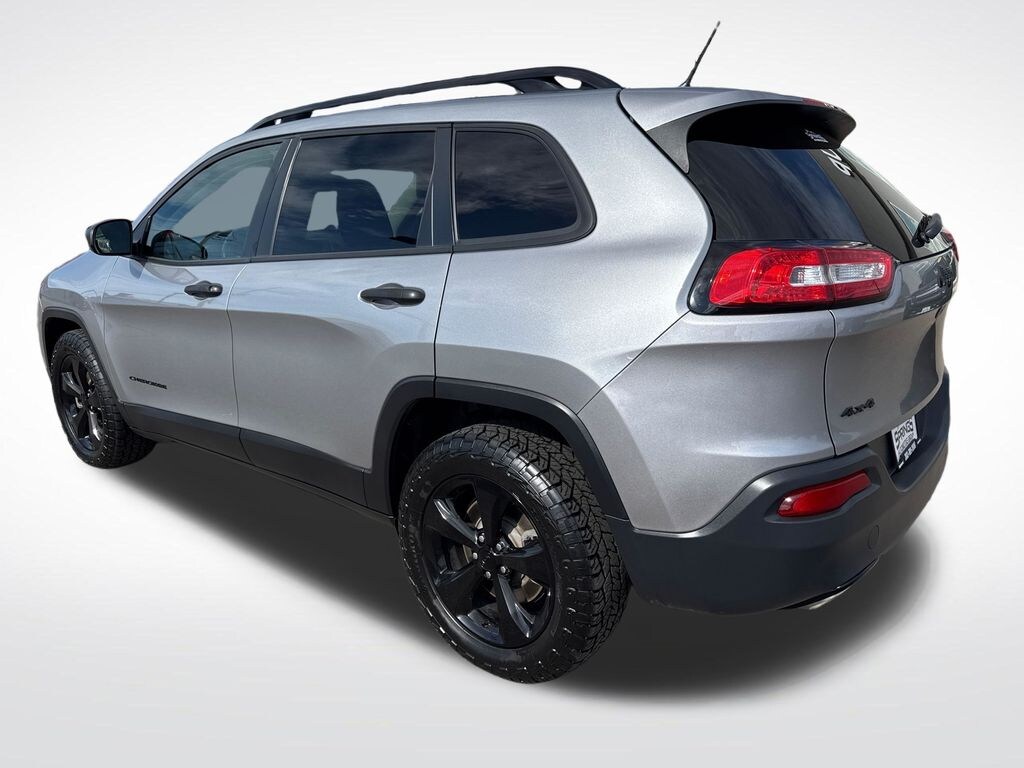 Used 2017 Jeep Cherokee Sport 4x4 SUV