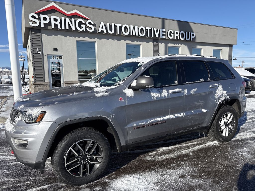 2020 Jeep Grand Cherokee Trailhawk's photo