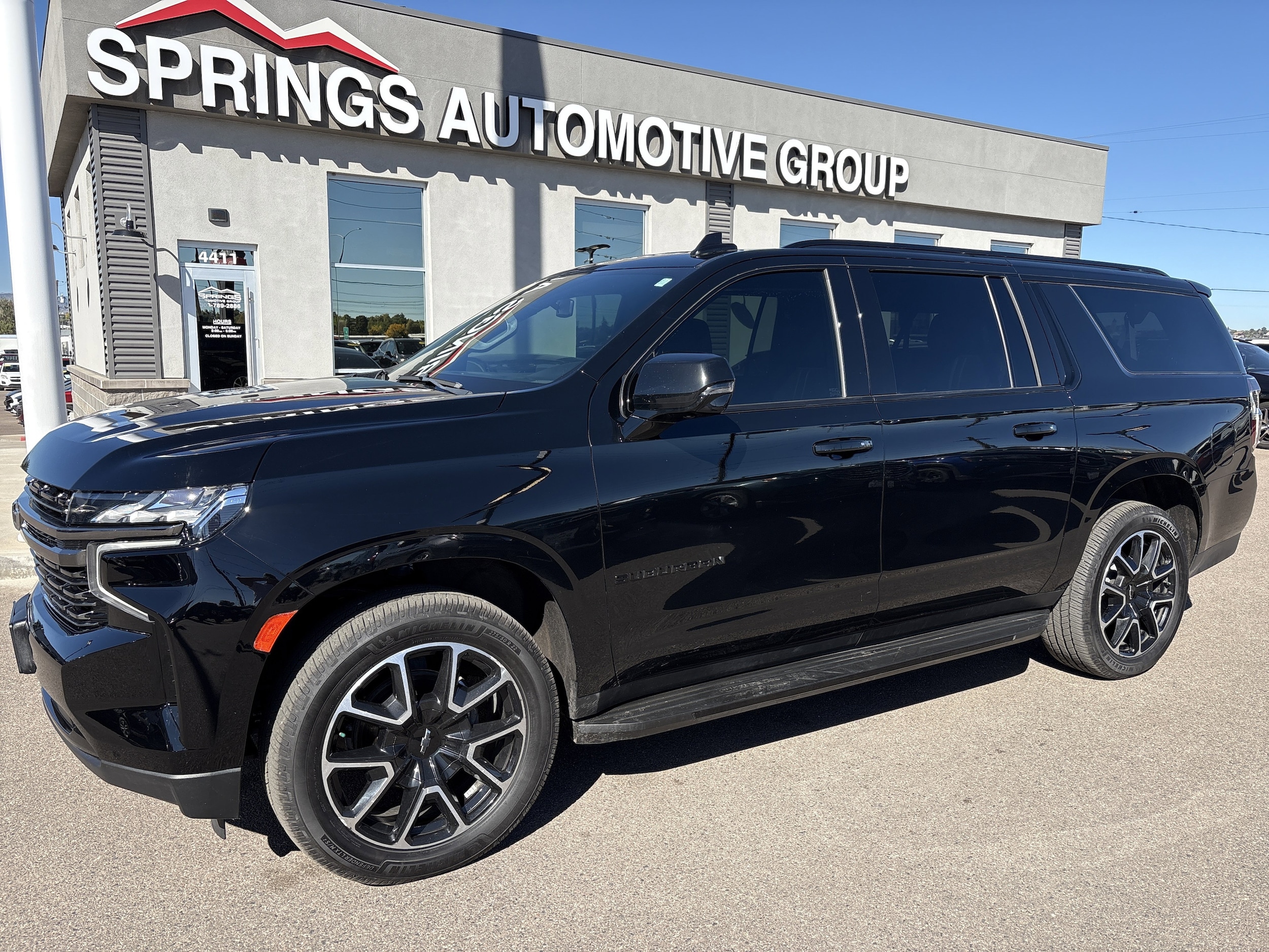 2021 Chevrolet Suburban RST's photo