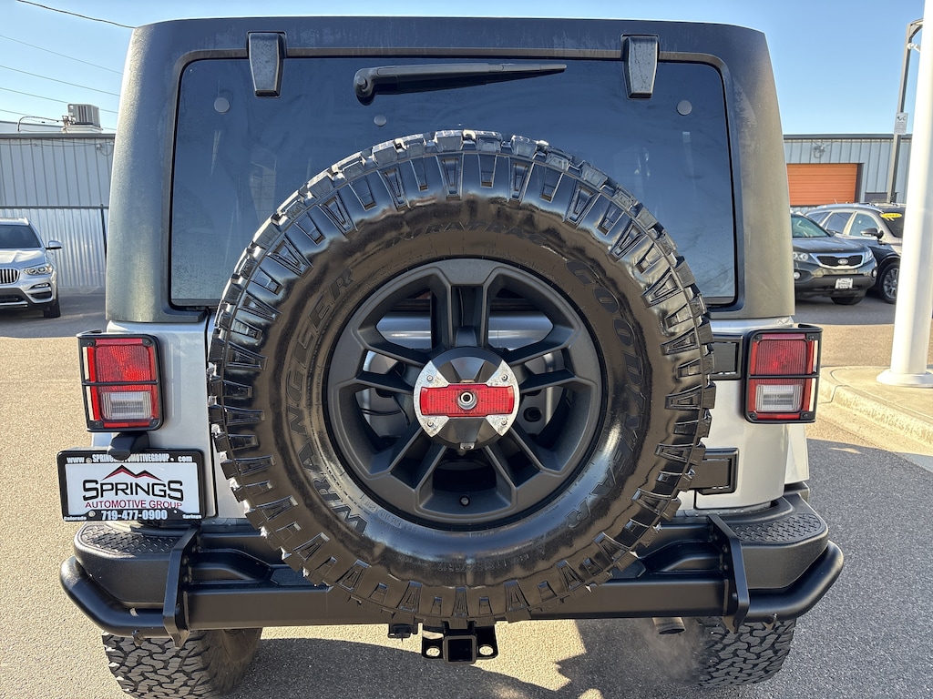 Used 2017 Jeep Wrangler JK Unlimited Sahara 4x4 SUV