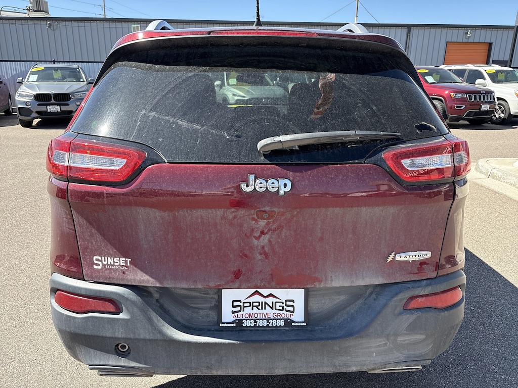 Used 2018 Jeep Cherokee Latitude Plus FWD SUV