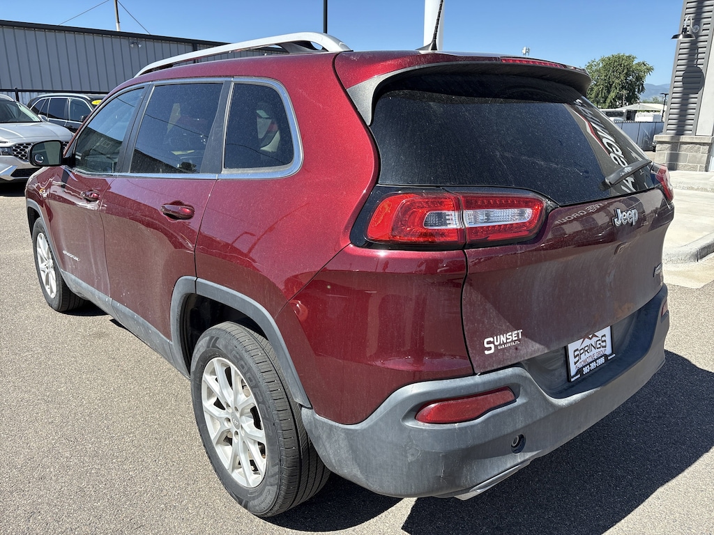 Used 2018 Jeep Cherokee Latitude Plus FWD SUV