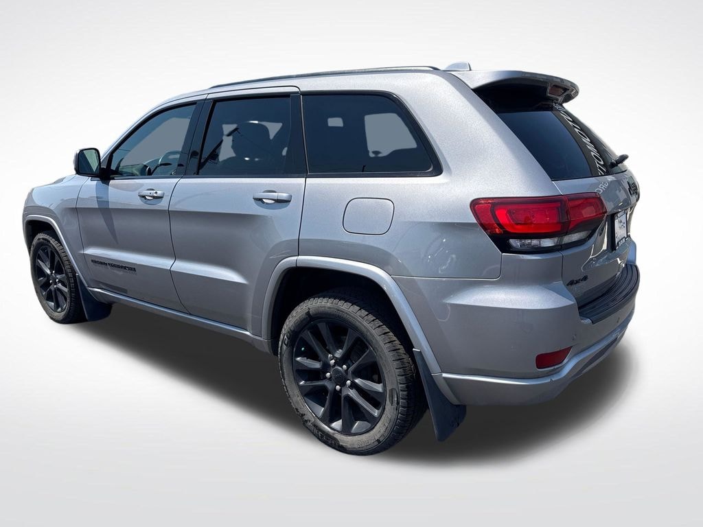 Used 2019 Jeep Grand Cherokee Laredo SUV