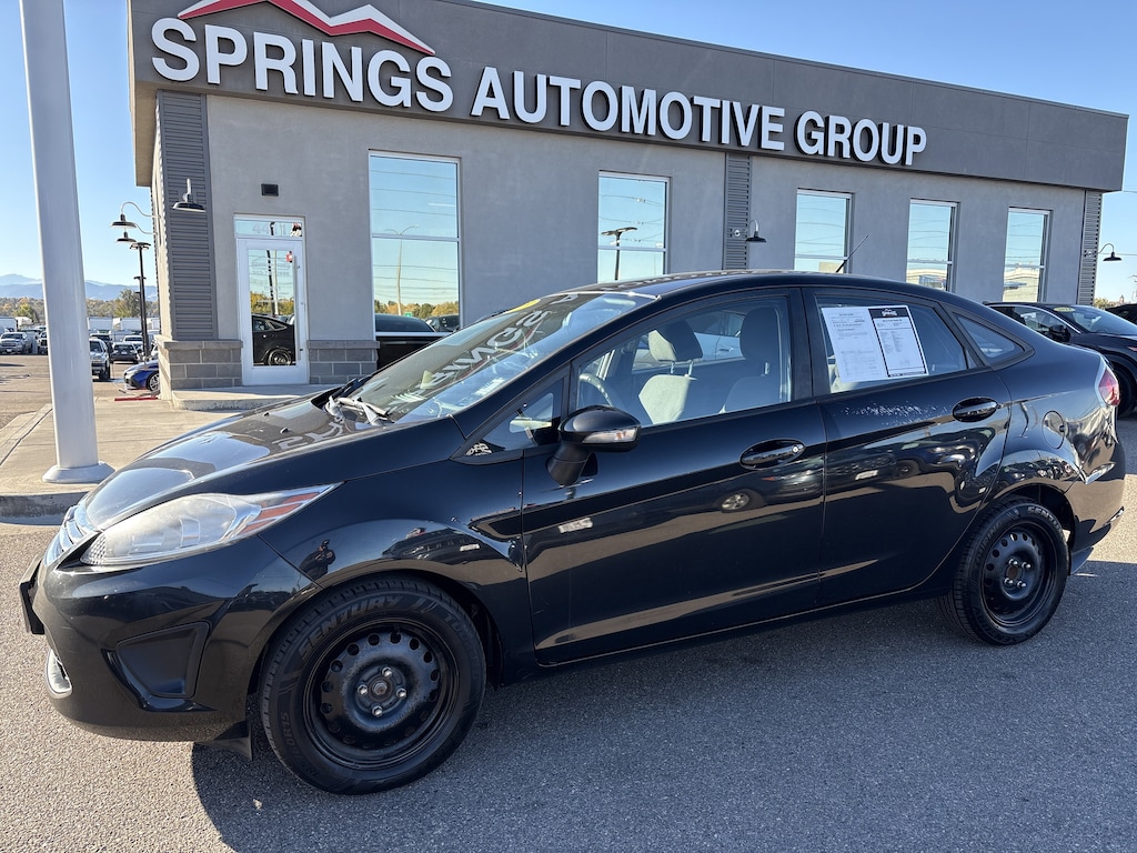Used 2013 Ford Fiesta SE Sedan