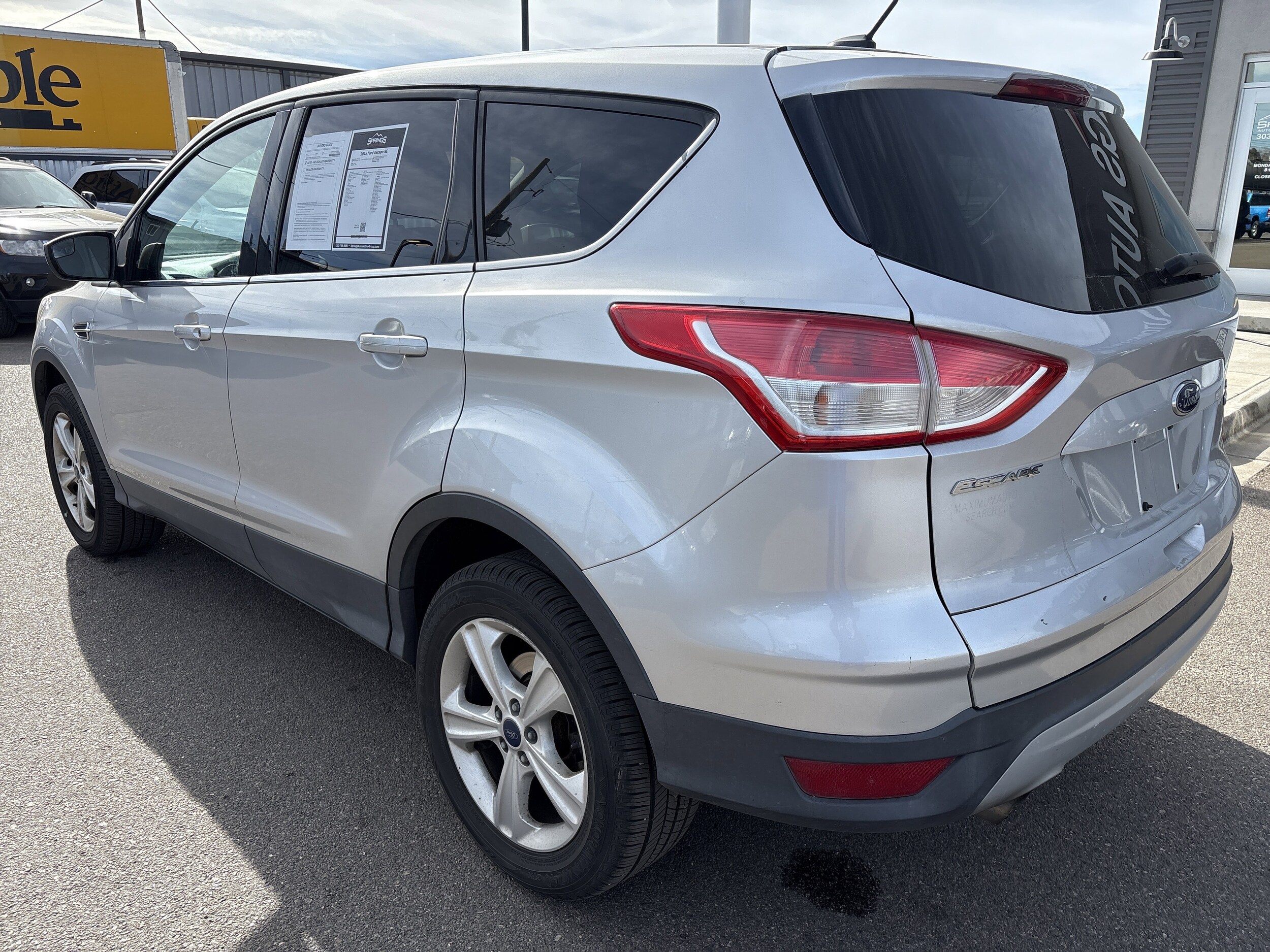 2015 Ford Escape SE photo 2
