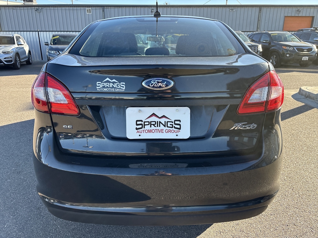 Used 2013 Ford Fiesta SE Sedan