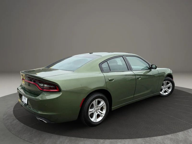 2022 Dodge Charger SXT photo 4