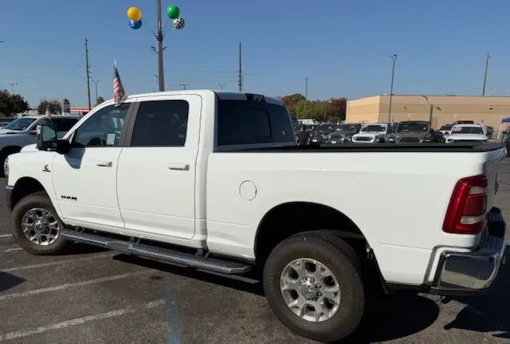 New 2024 Ram 2500 LARAMIE CREW CAB 4X4 6'4 BOX Pickup