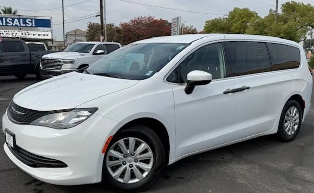 Used 2020 Chrysler Voyager L Van Passenger Van