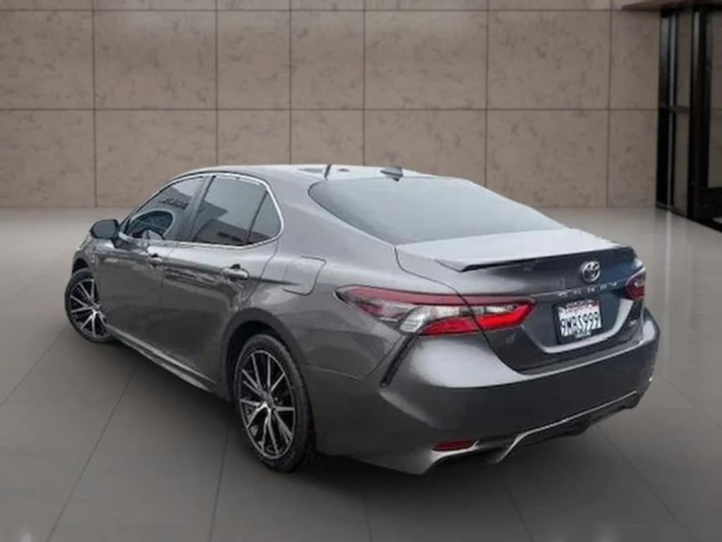 Used 2023 Toyota Camry SE Sedan