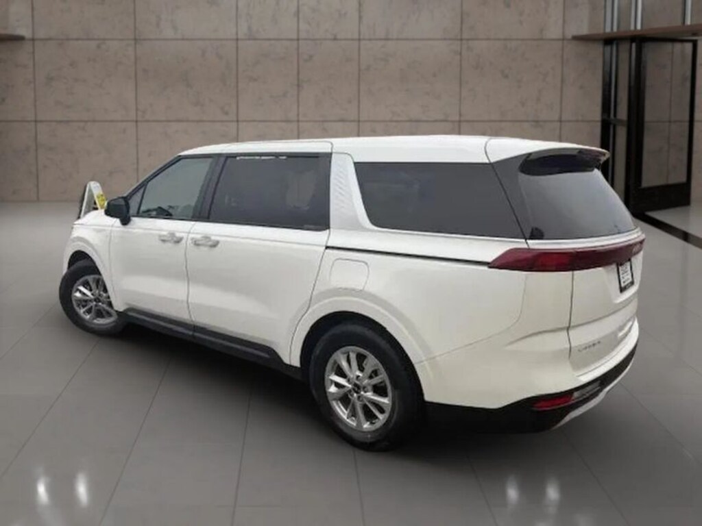 Used 2023 Kia Carnival LX MPV