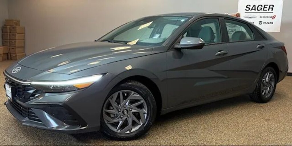 Used 2024 Hyundai Elantra SEL Sedan