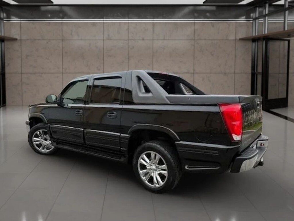 Used 2005 Chevrolet Avalanche 1500 Truck Crew Cab