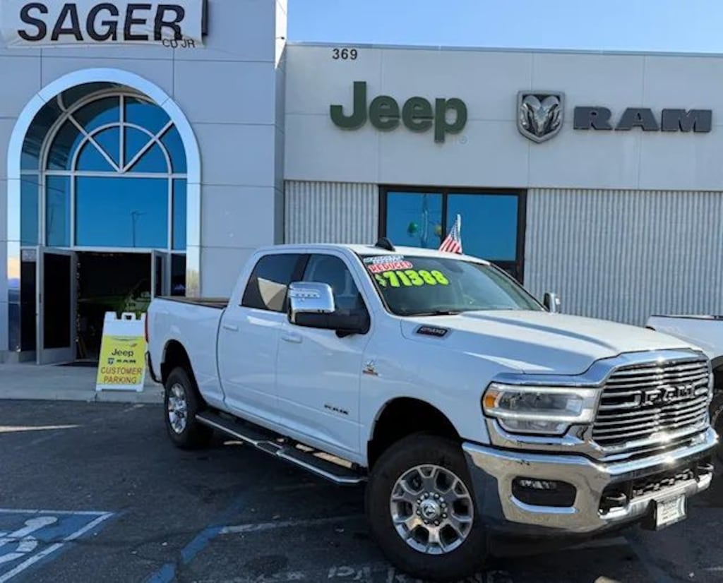 New 2024 Ram 2500 LARAMIE CREW CAB 4X4 6'4 BOX Pickup