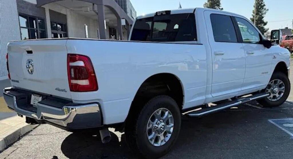 New 2024 Ram 2500 LARAMIE CREW CAB 4X4 6'4 BOX Pickup