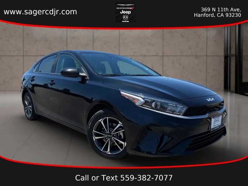2024 Kia Forte LXS AT's photo