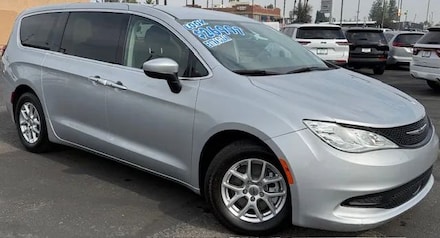 2022 Chrysler Voyager LX Van Passenger Van
