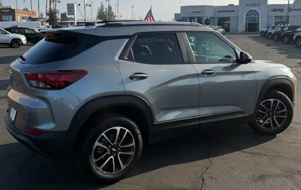 Used 2024 Chevrolet Trailblazer LT SUV