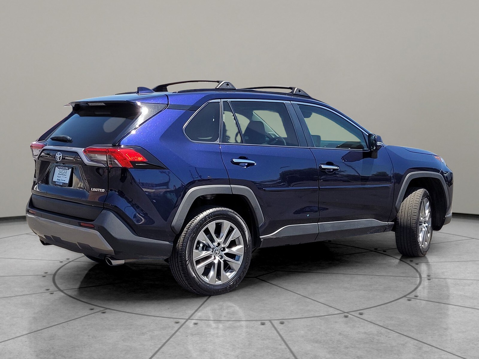 2023 Toyota RAV4 Limited photo 4
