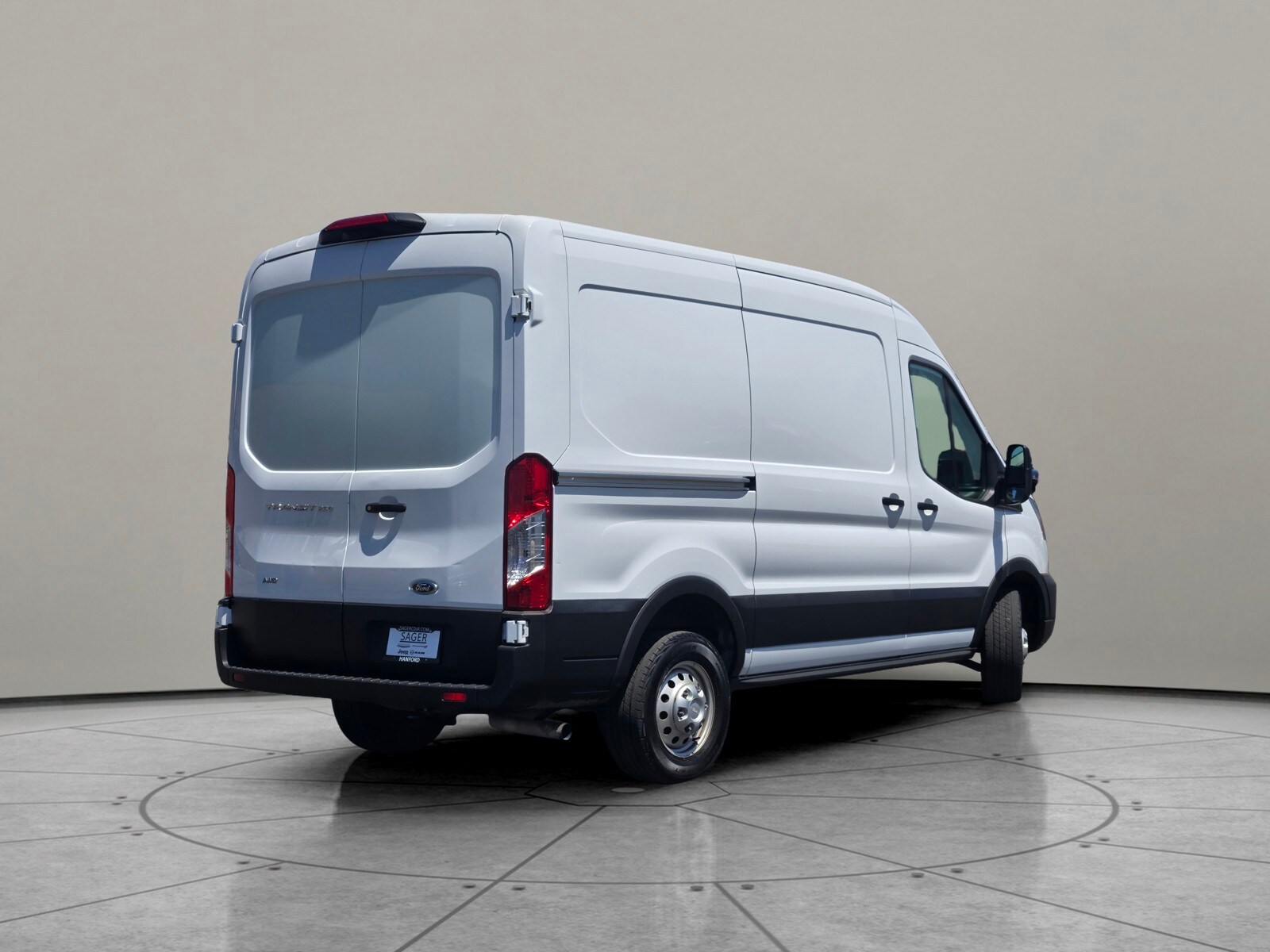 2023 Ford Transit photo 4