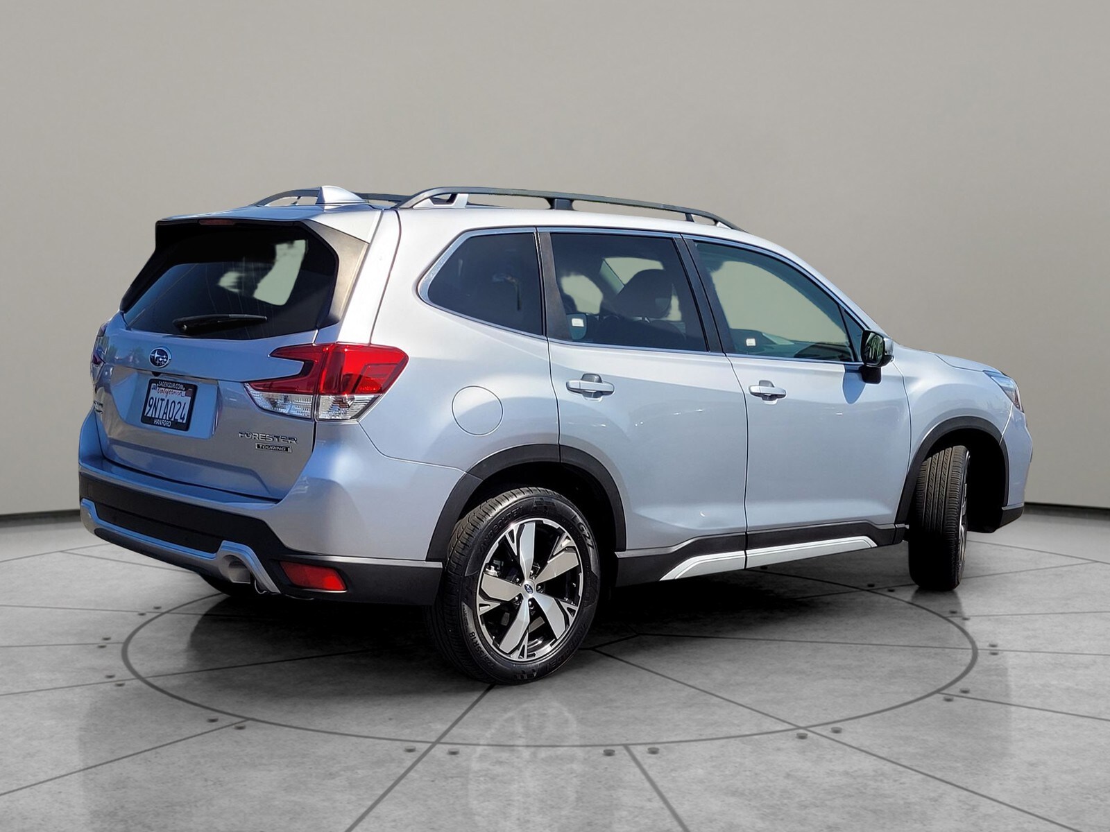 2020 Subaru Forester Touring photo 4