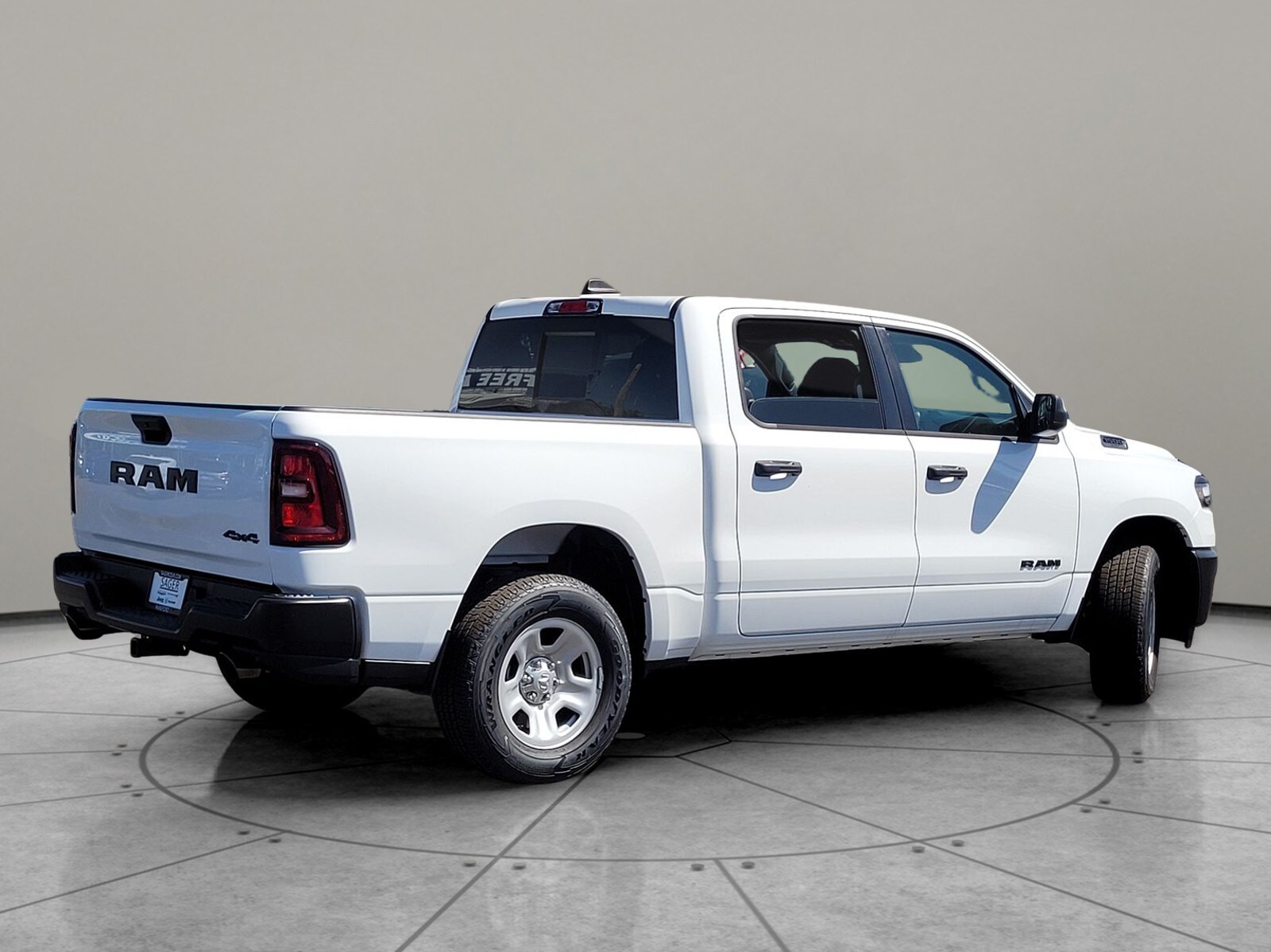 2025 Ram 1500 Tradesman photo 4