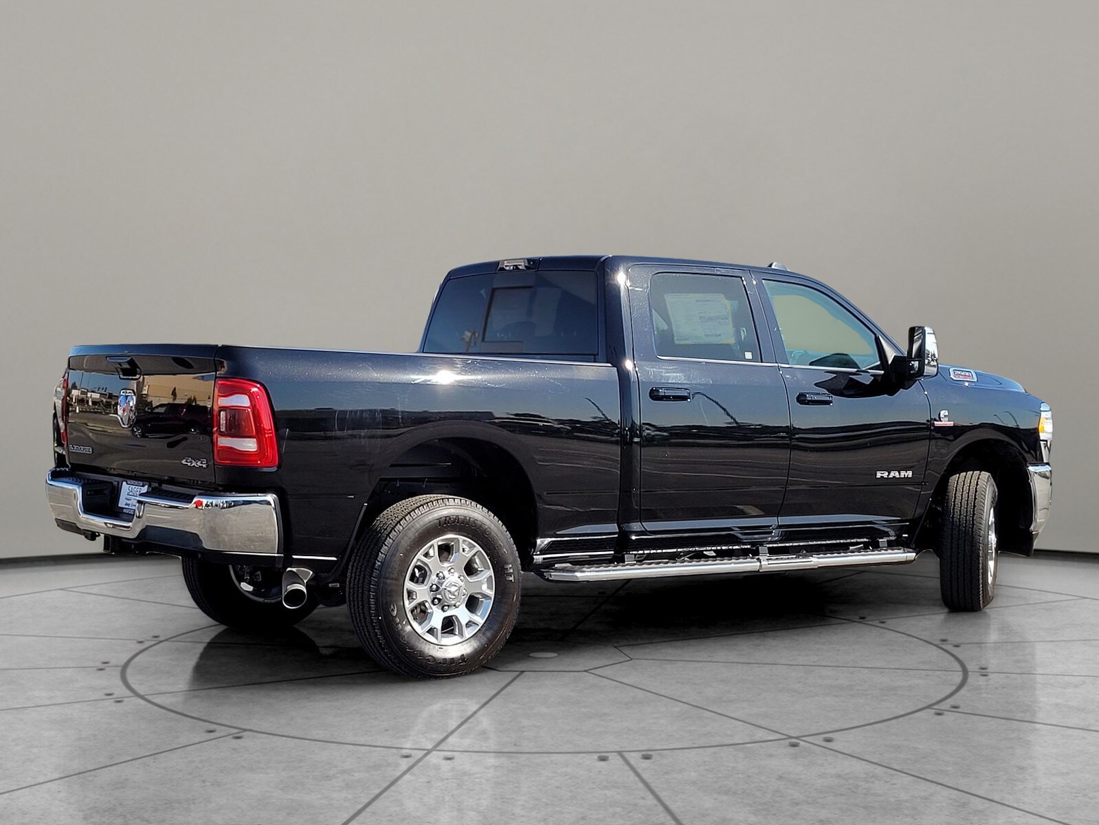 2024 Ram 2500 Laramie photo 3