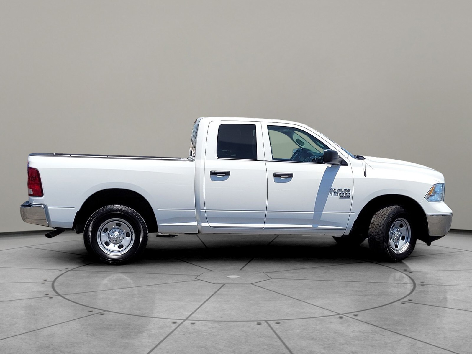 2024 Ram 1500 Classic SLT photo 3