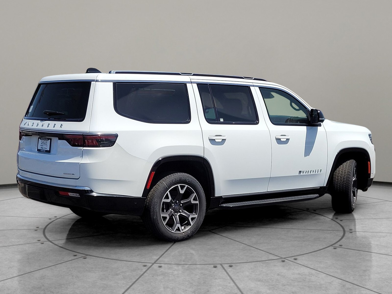 2024 Jeep Wagoneer Series III photo 4