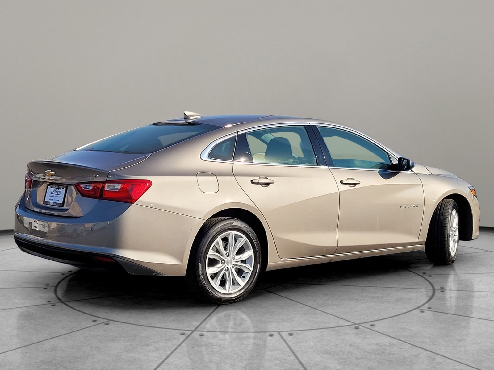 2025 Chevrolet Malibu 1LT photo 4