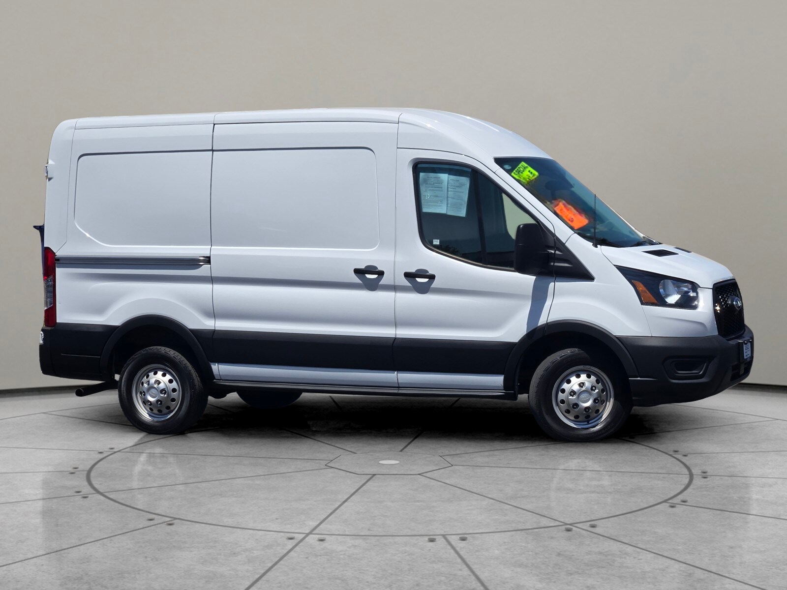 2023 Ford Transit photo 3