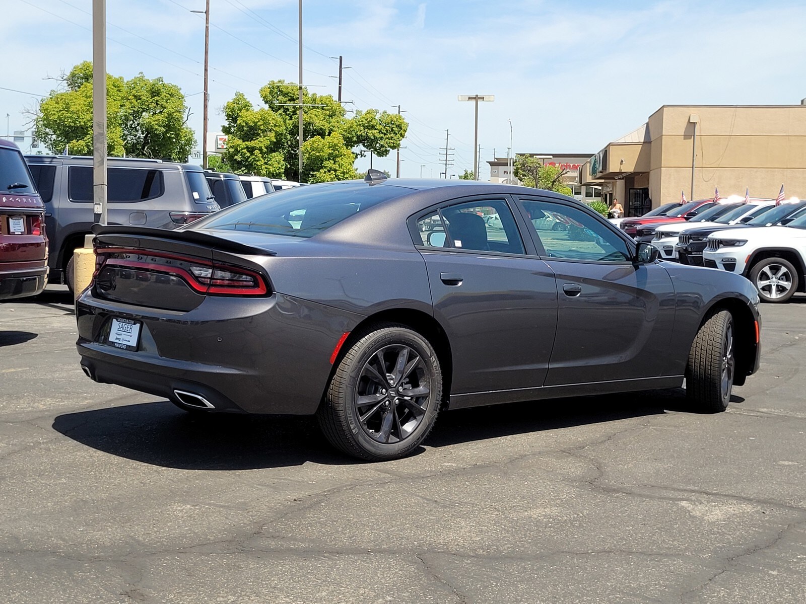 2023 Dodge Charger SXT AWD photo 4