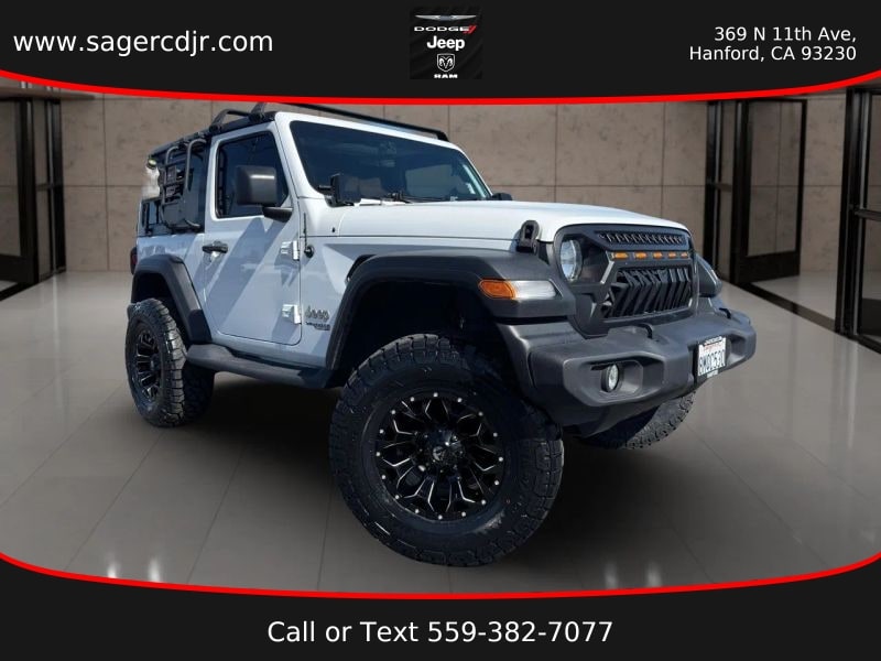 2020 Jeep Wrangler Sport's photo