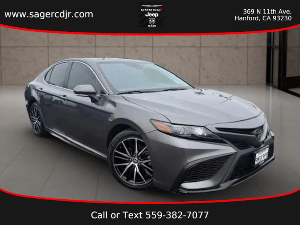 Used 2023 Toyota Camry SE Sedan