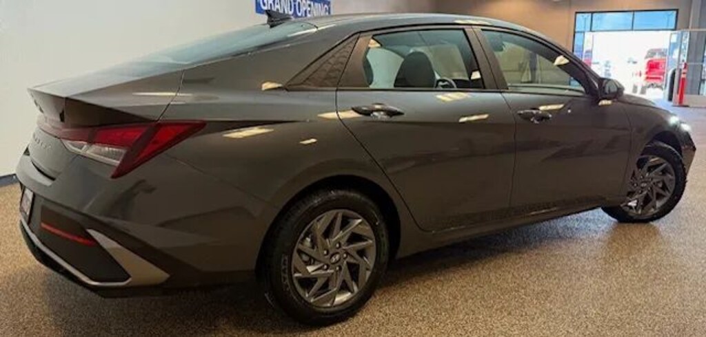 Used 2024 Hyundai Elantra SEL Sedan