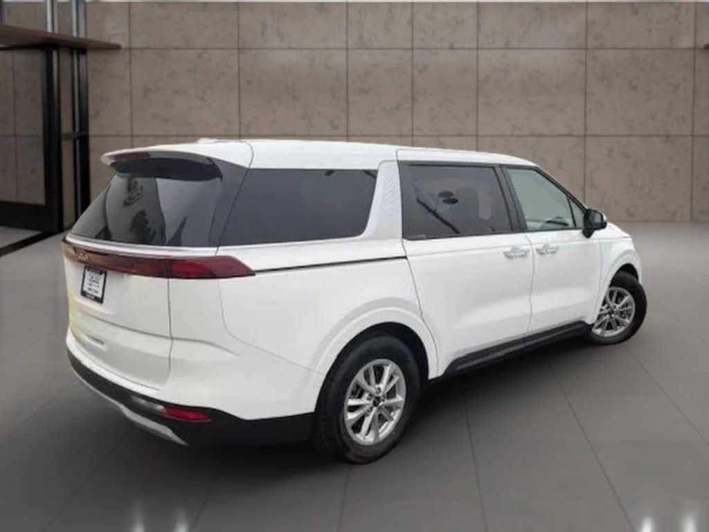Used 2023 Kia Carnival LX MPV