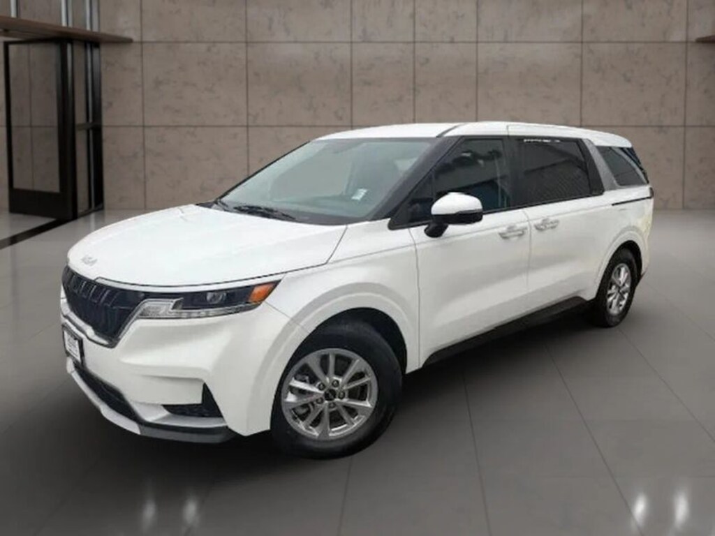 Used 2023 Kia Carnival LX MPV