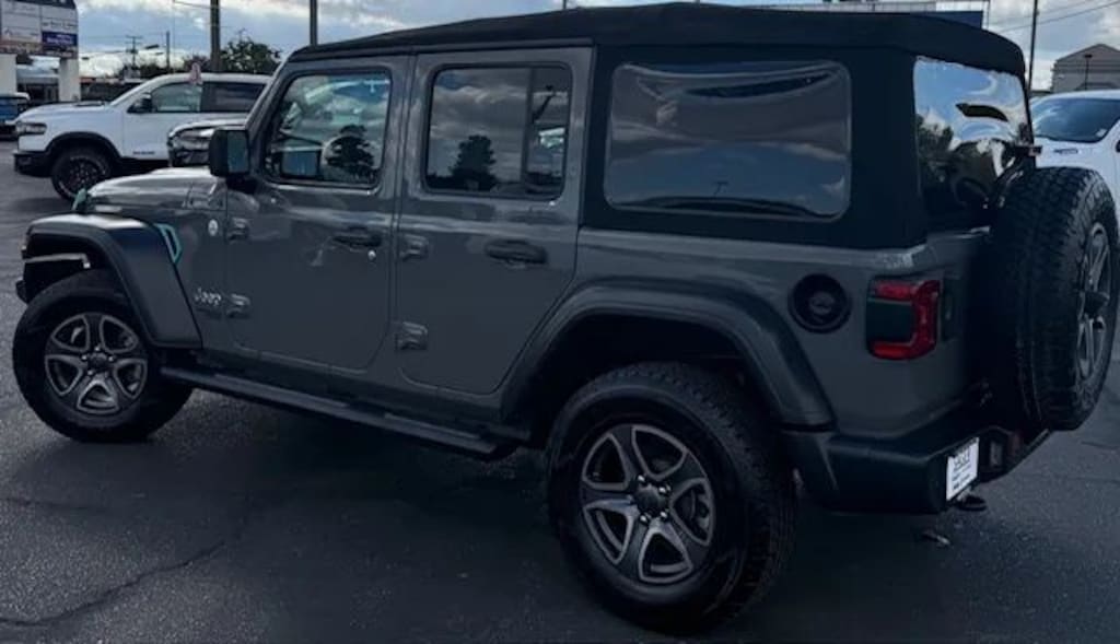 Used 2021 Jeep Wrangler Unlimited Sport SUV