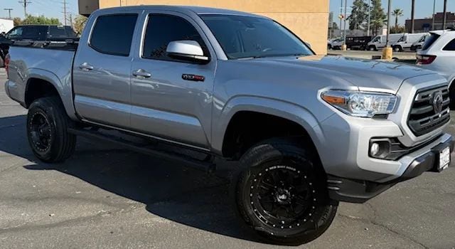 2018 Toyota Tacoma SR