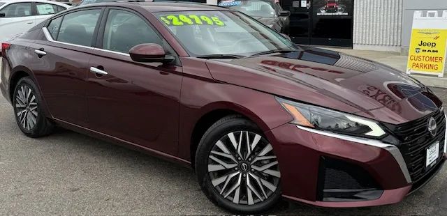 2023 Nissan Altima SV