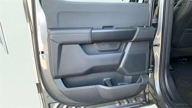 2025 Ford F-150 STX - Photo 15