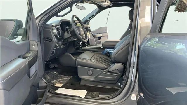 2025 Ford F-150 STX - Photo 32